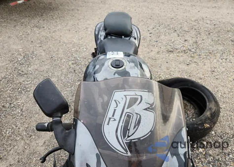 2009 Suzuki Gsx1300 R из США, поврежденный, VIN JS1GX72A692103864